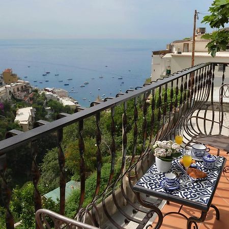 Gema Suites Positano Bagian luar foto